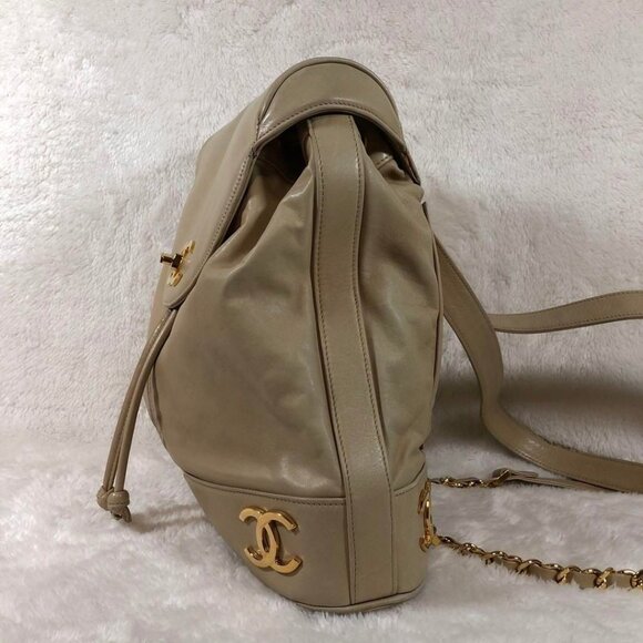 CHANEL CC Vintage Lambskin Beige Gold Backpack Bag Drawstring Chain - Picture 6 of 15
